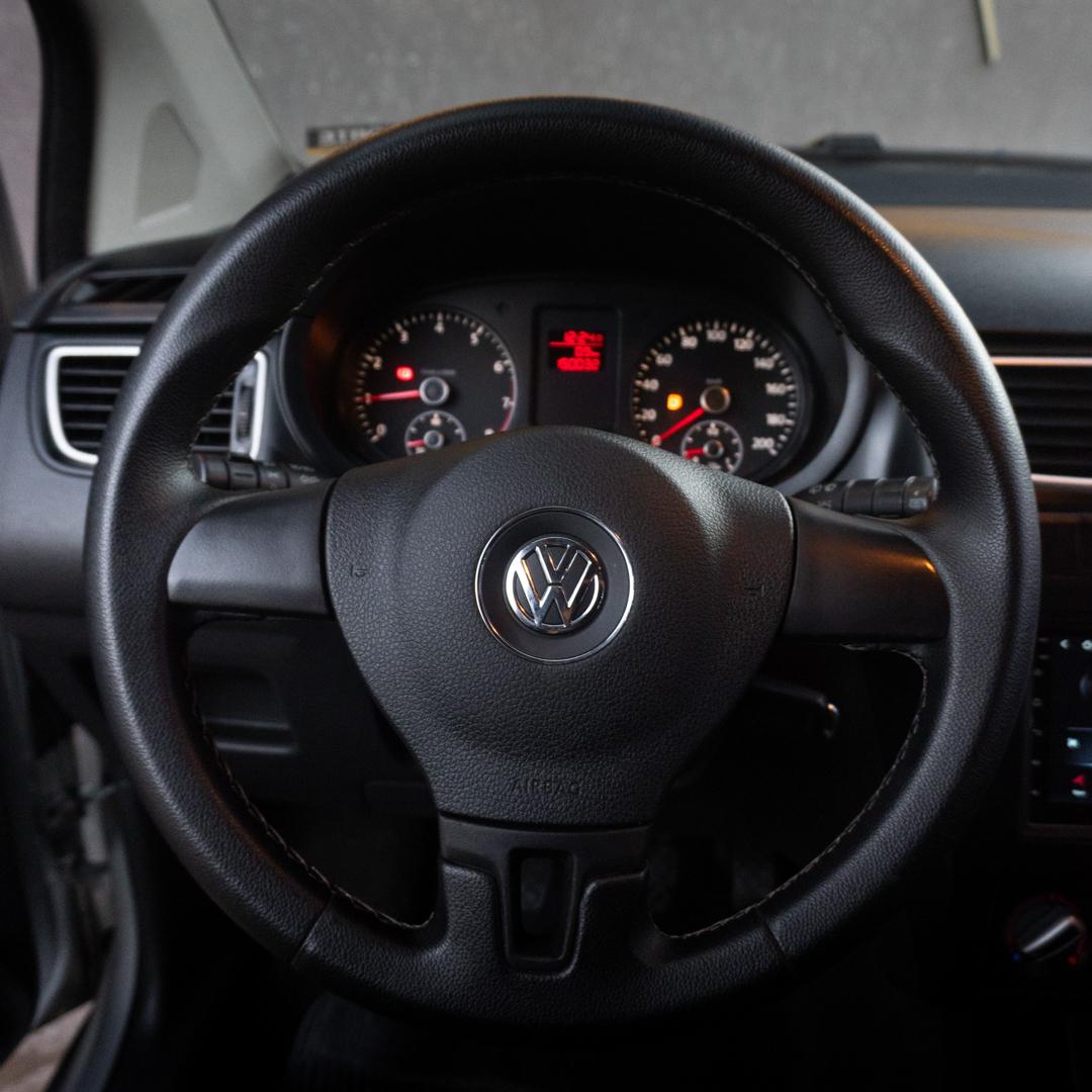 VOLKSWAGEN Fox - Foto