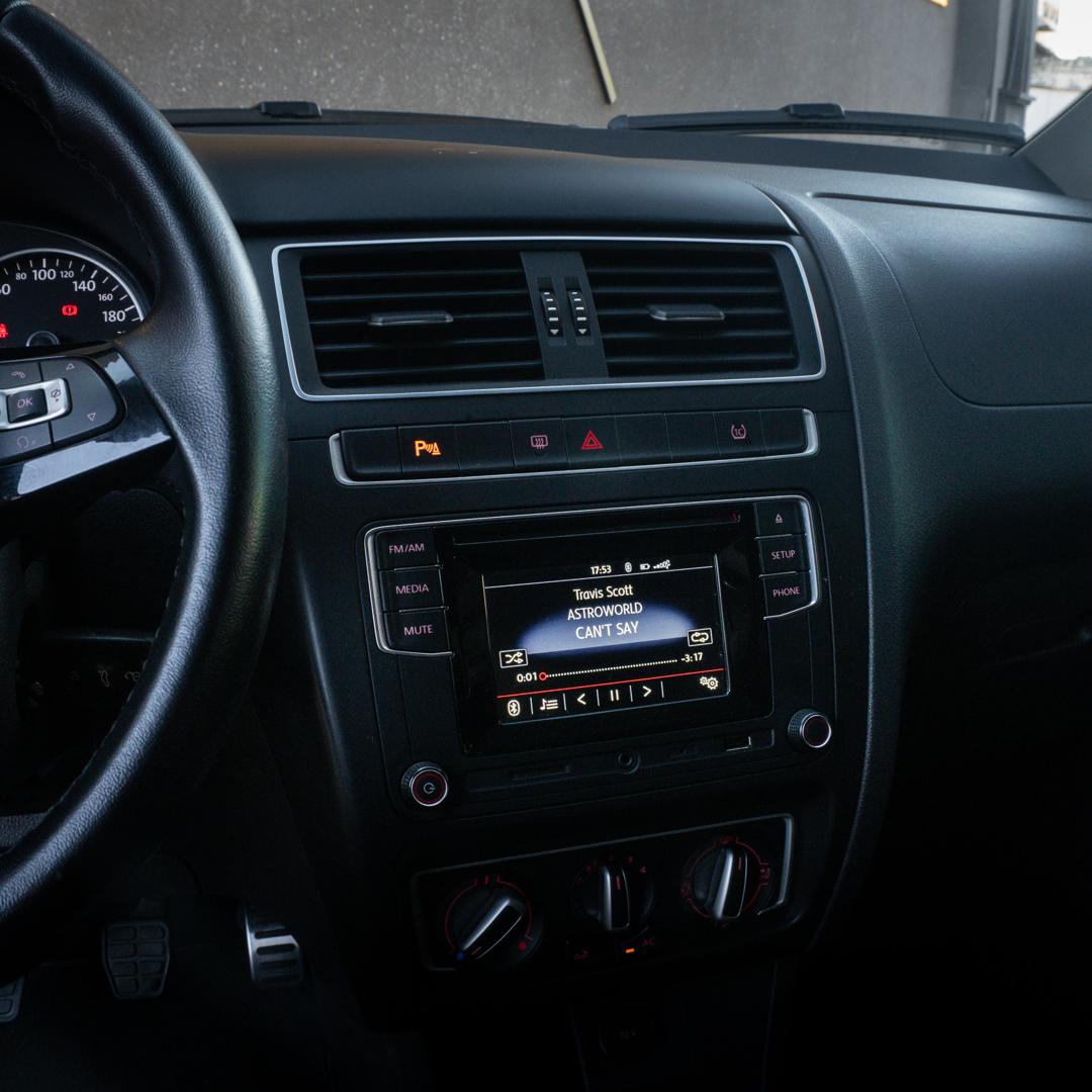 VOLKSWAGEN Fox - Foto