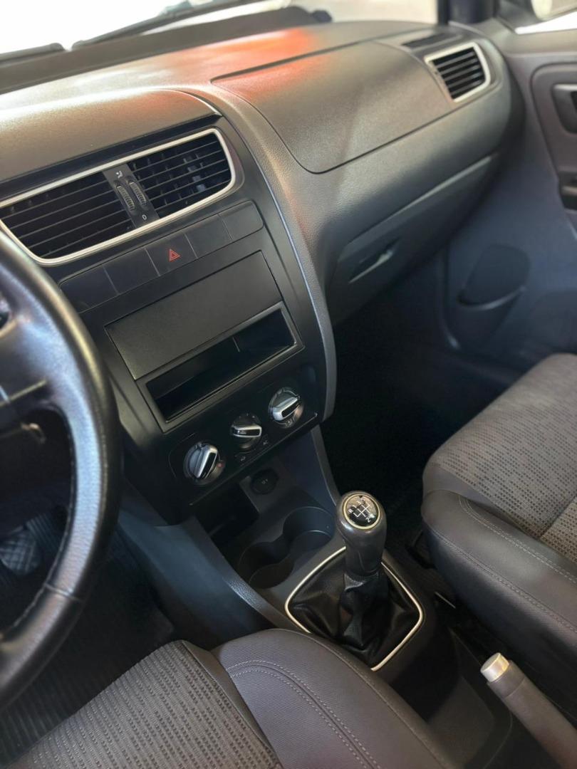 VOLKSWAGEN Fox - Foto