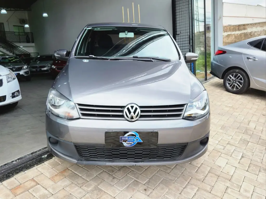 VOLKSWAGEN Fox - Foto
