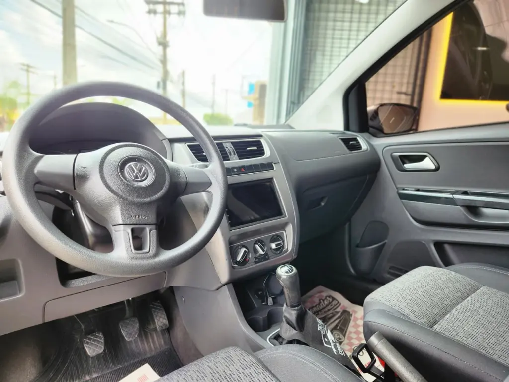 VOLKSWAGEN Fox - Foto