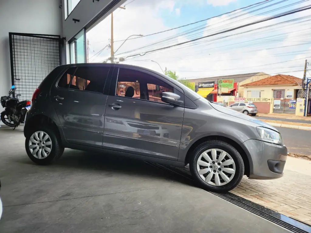 VOLKSWAGEN Fox - Foto