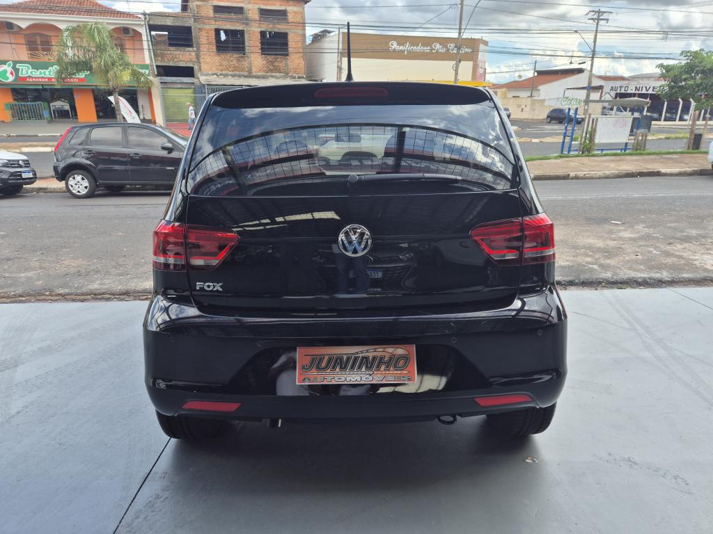 VOLKSWAGEN Fox - Foto