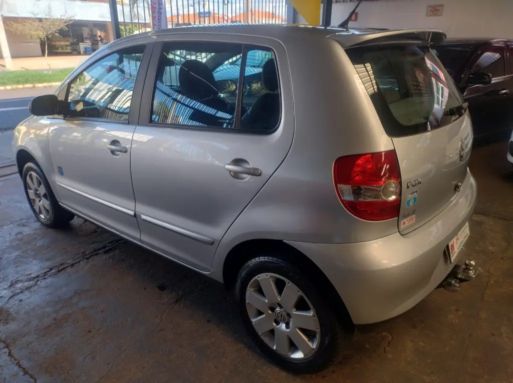 VOLKSWAGEN Fox - Foto