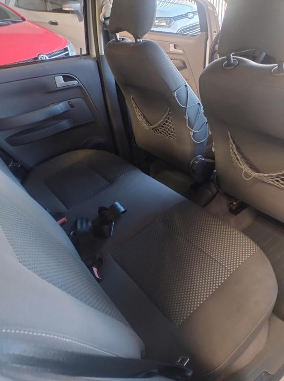 VOLKSWAGEN Fox - Foto