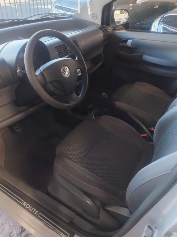 VOLKSWAGEN Fox - Foto