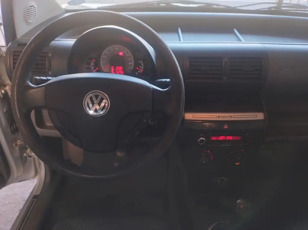 VOLKSWAGEN Fox - Foto