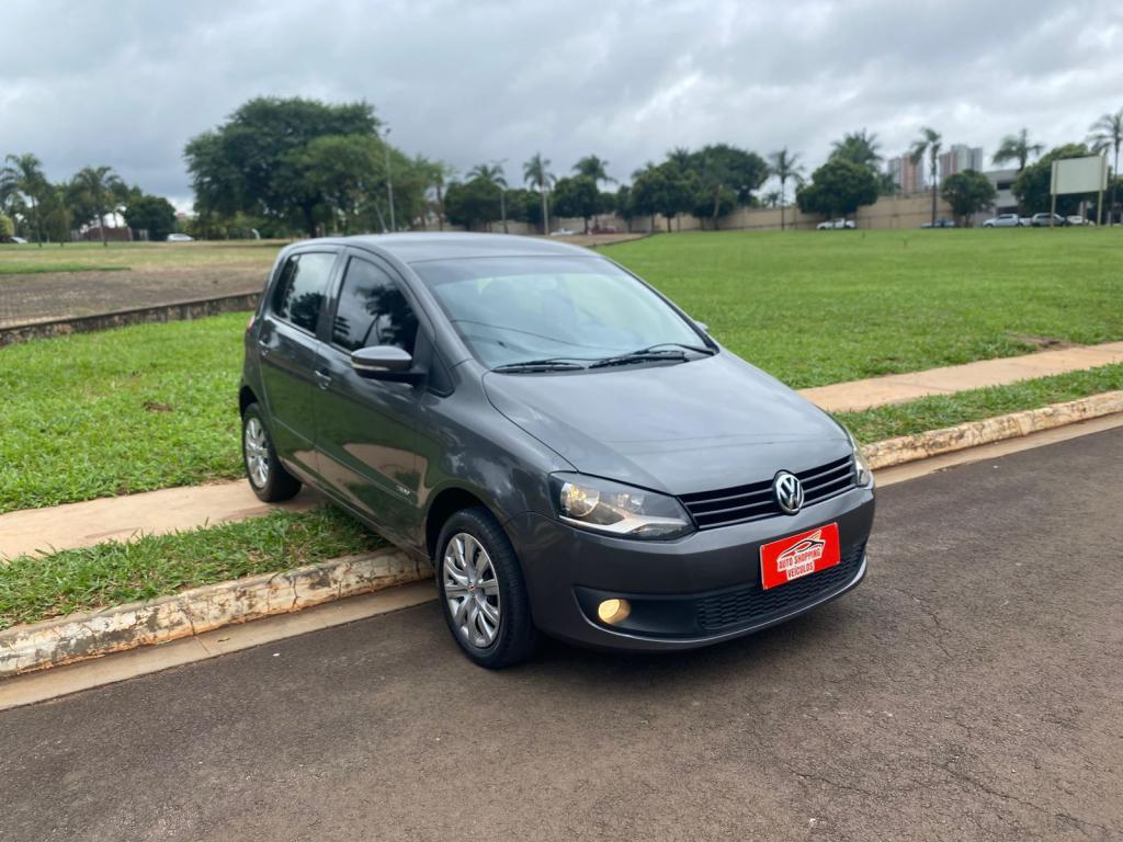 VOLKSWAGEN Fox - Foto