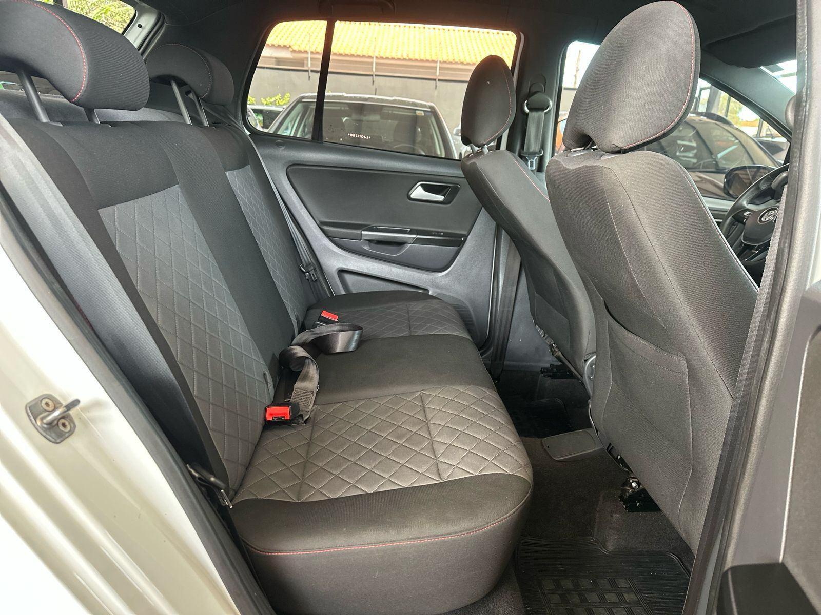 VOLKSWAGEN Fox - Foto