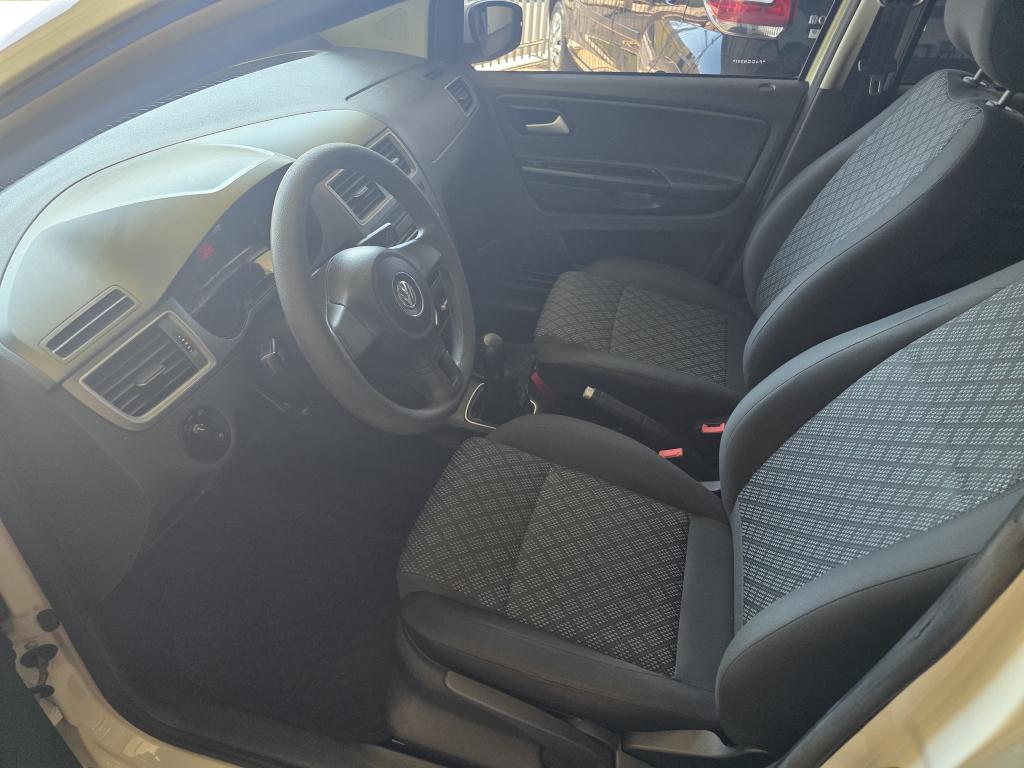 VOLKSWAGEN Fox - Foto