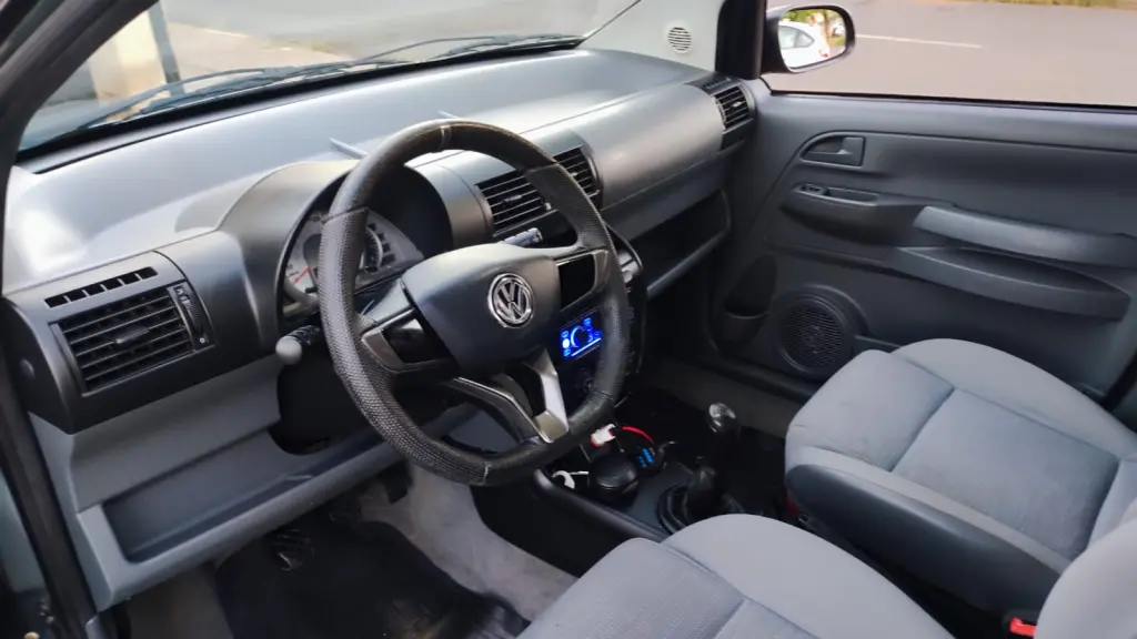 VOLKSWAGEN Fox - Foto