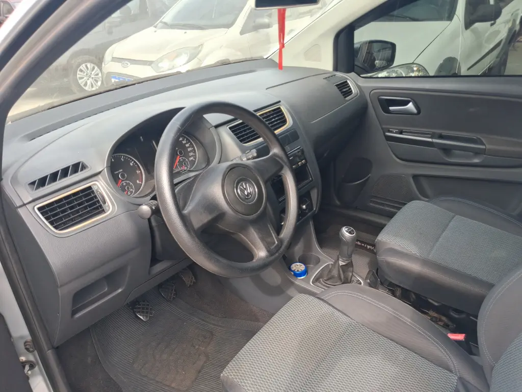VOLKSWAGEN Fox - Foto