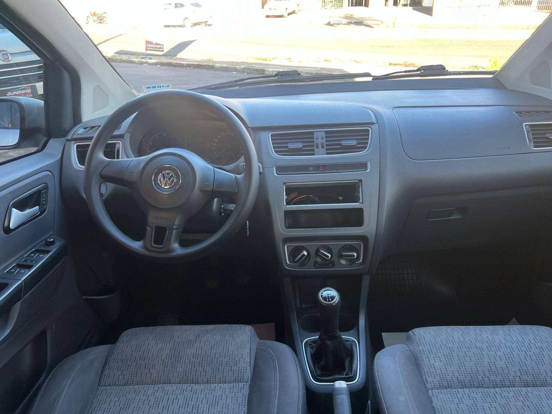VOLKSWAGEN Fox - Foto