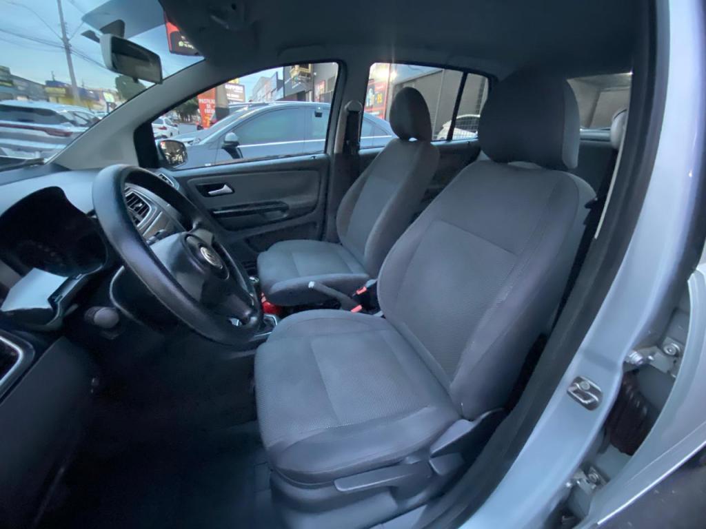 VOLKSWAGEN Fox - Foto