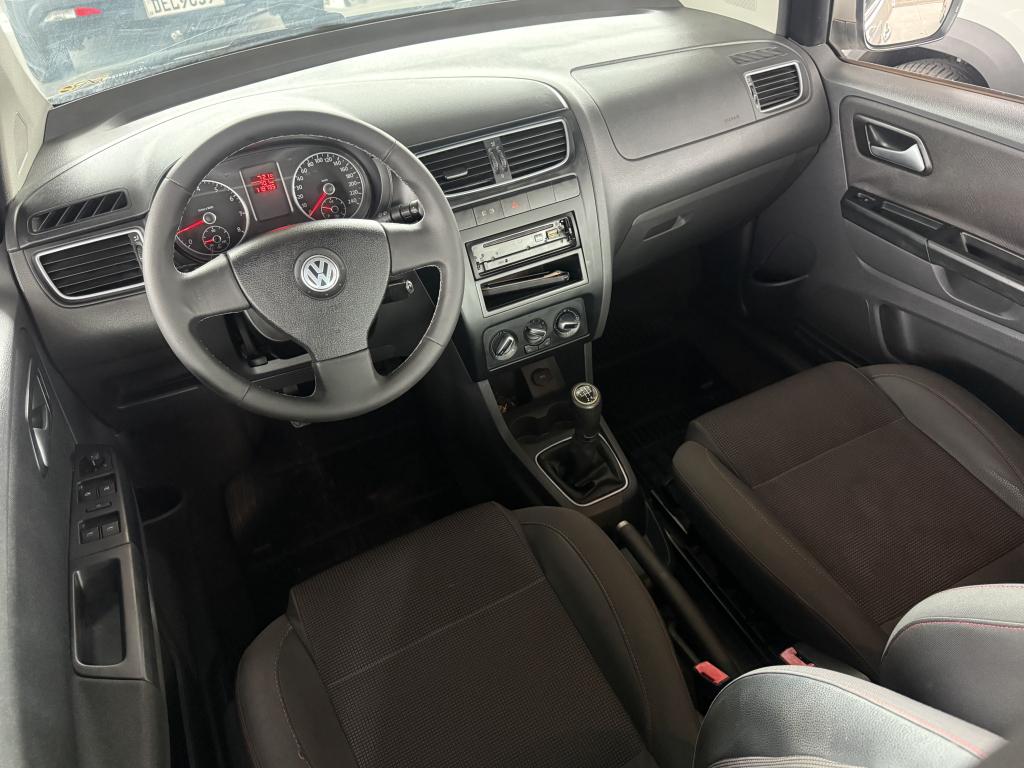 VOLKSWAGEN Fox - Foto