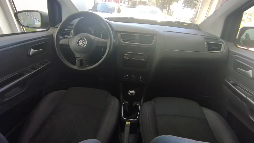VOLKSWAGEN Fox - Foto