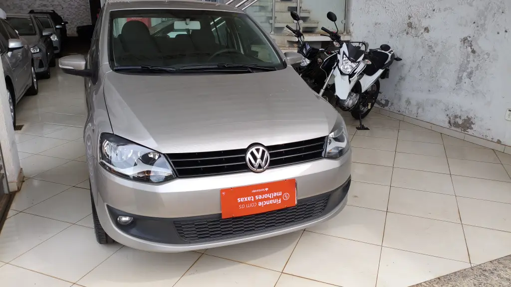 VOLKSWAGEN Fox - Foto