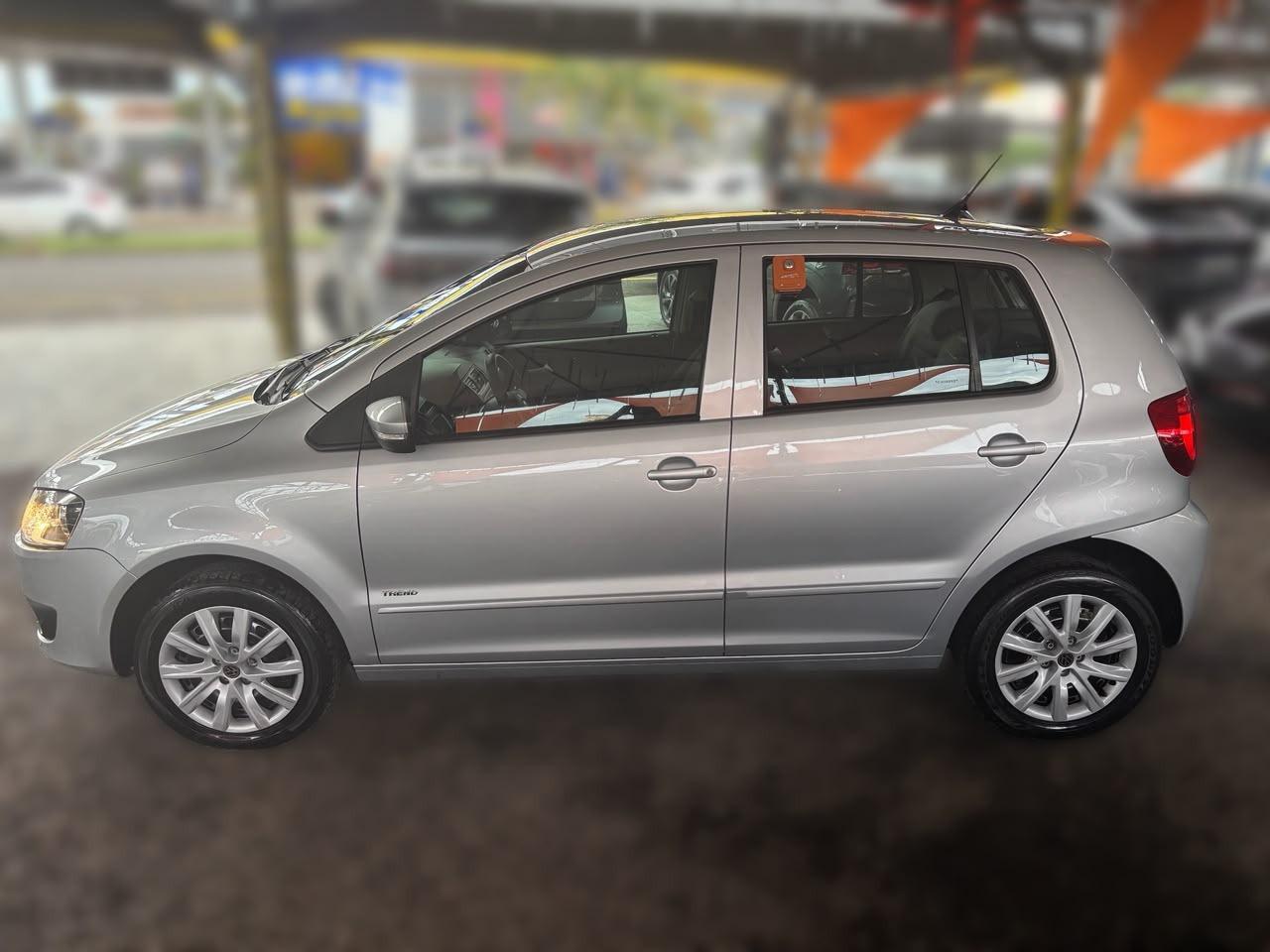VOLKSWAGEN Fox - Foto