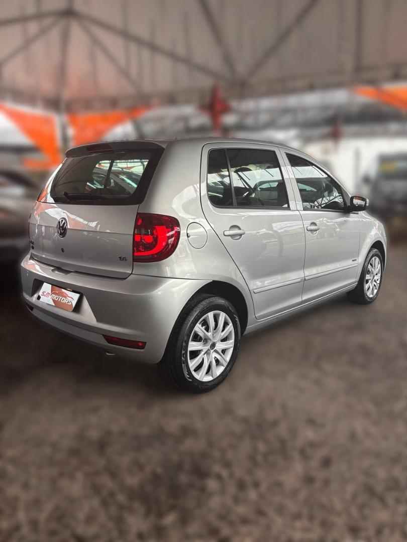 VOLKSWAGEN Fox - Foto