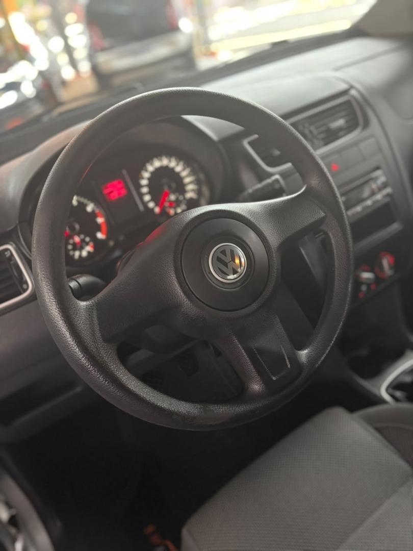 VOLKSWAGEN Fox - Foto