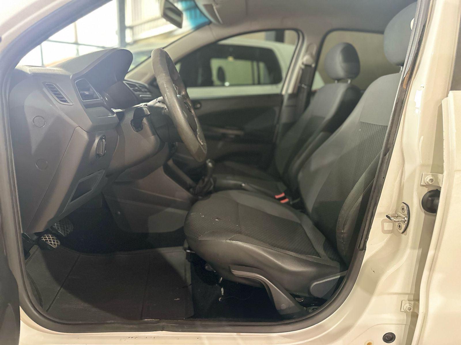 VOLKSWAGEN Gol - Foto