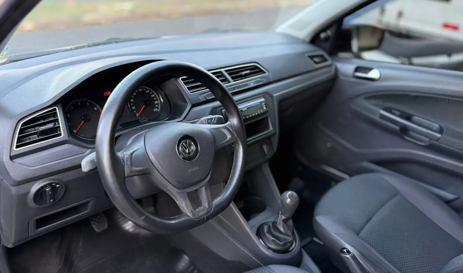 VOLKSWAGEN Gol - Foto