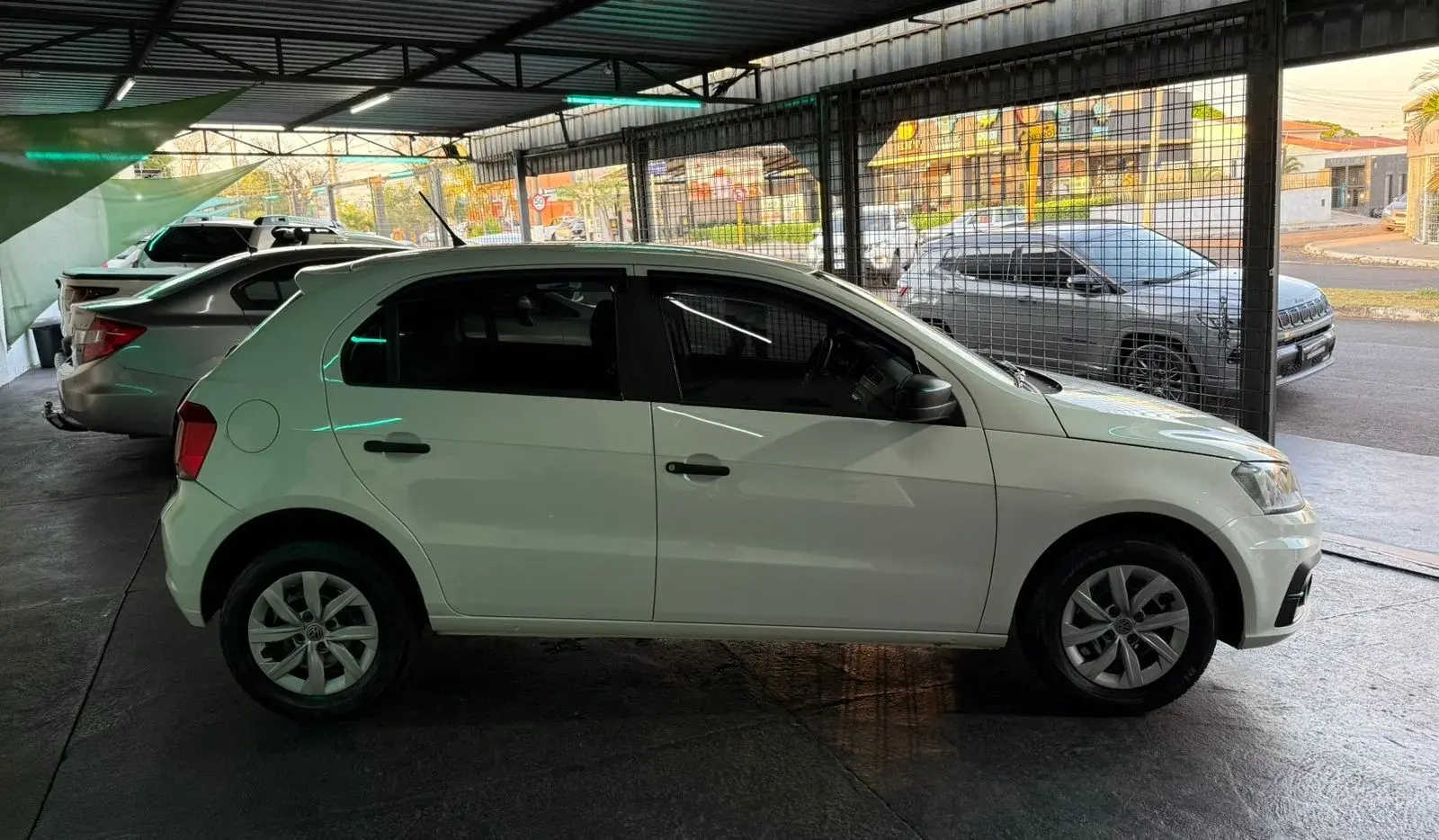 VOLKSWAGEN Gol - Foto