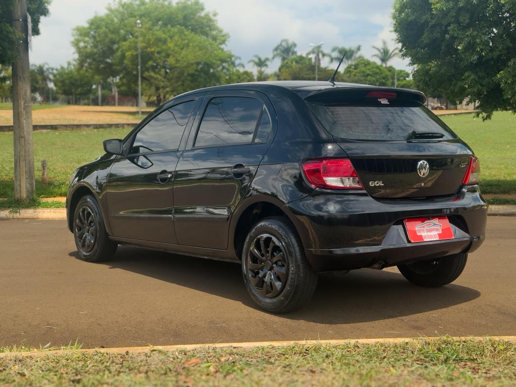 VOLKSWAGEN Gol - Foto