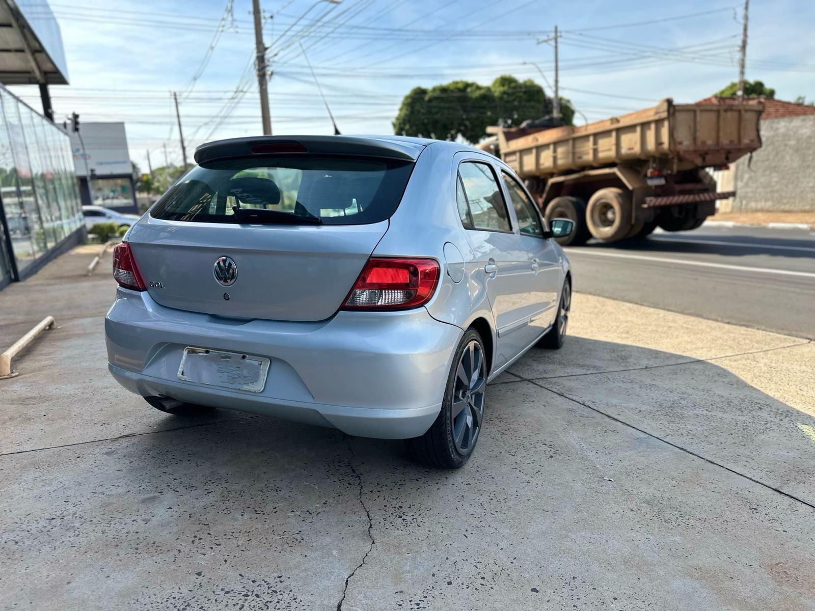 VOLKSWAGEN Gol - Foto