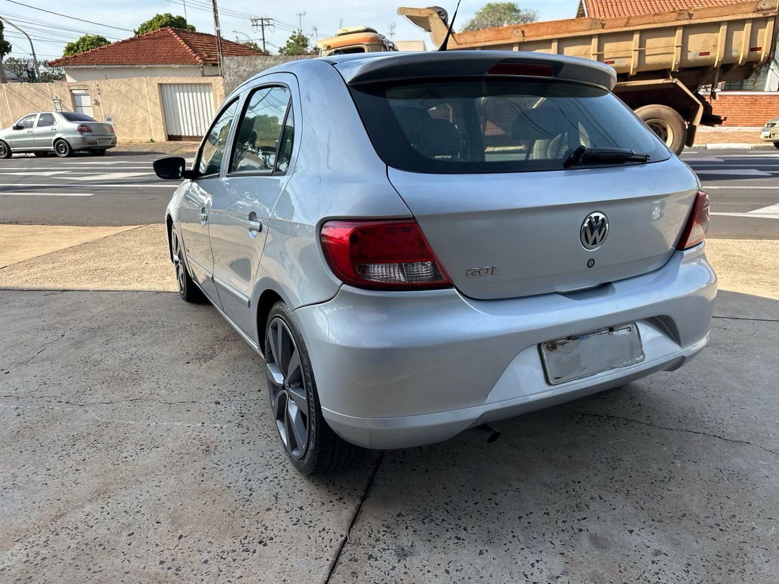 VOLKSWAGEN Gol - Foto