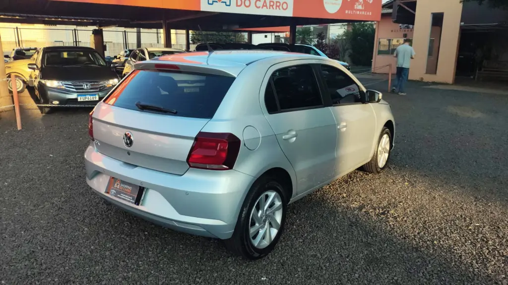 VOLKSWAGEN Gol - Foto