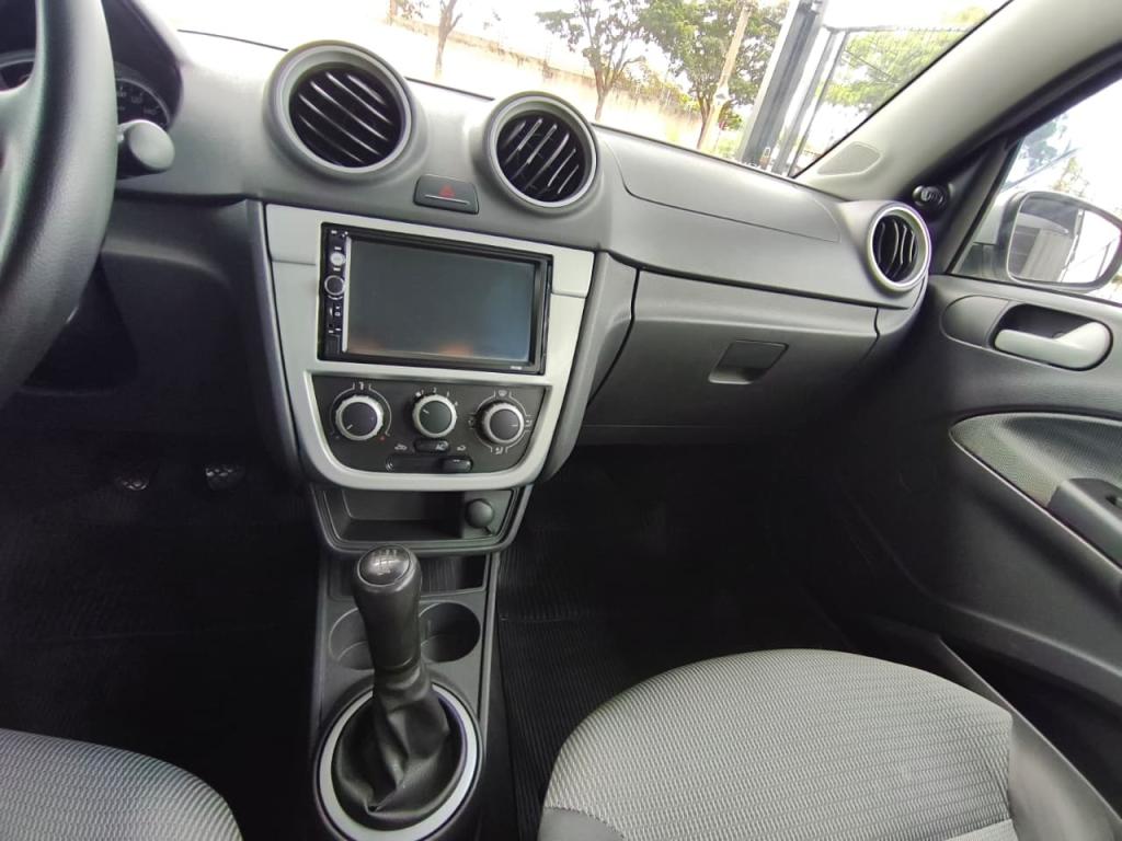 VOLKSWAGEN Gol - Foto