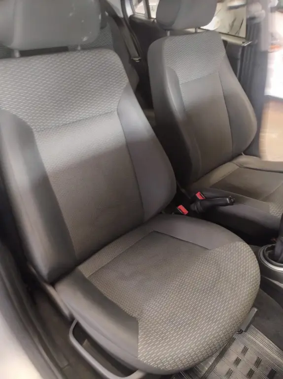VOLKSWAGEN Gol - Foto