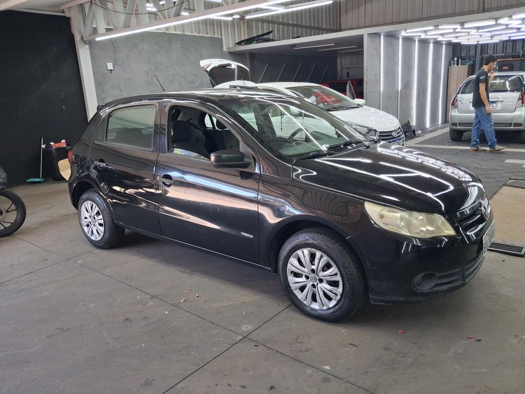 VOLKSWAGEN Gol