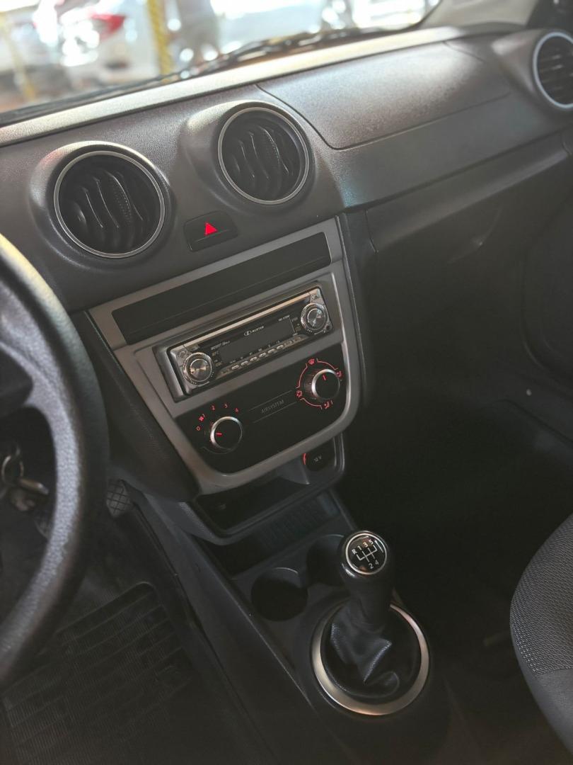 VOLKSWAGEN Gol - Foto