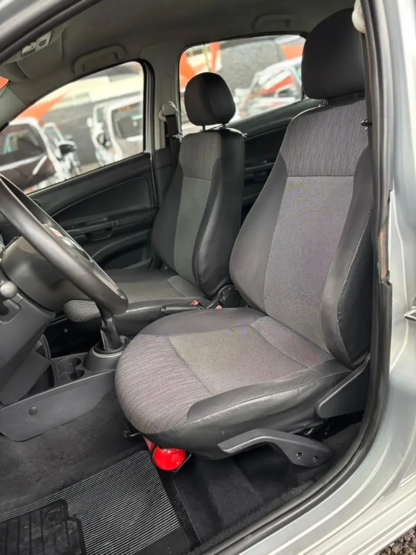 VOLKSWAGEN Gol - Foto