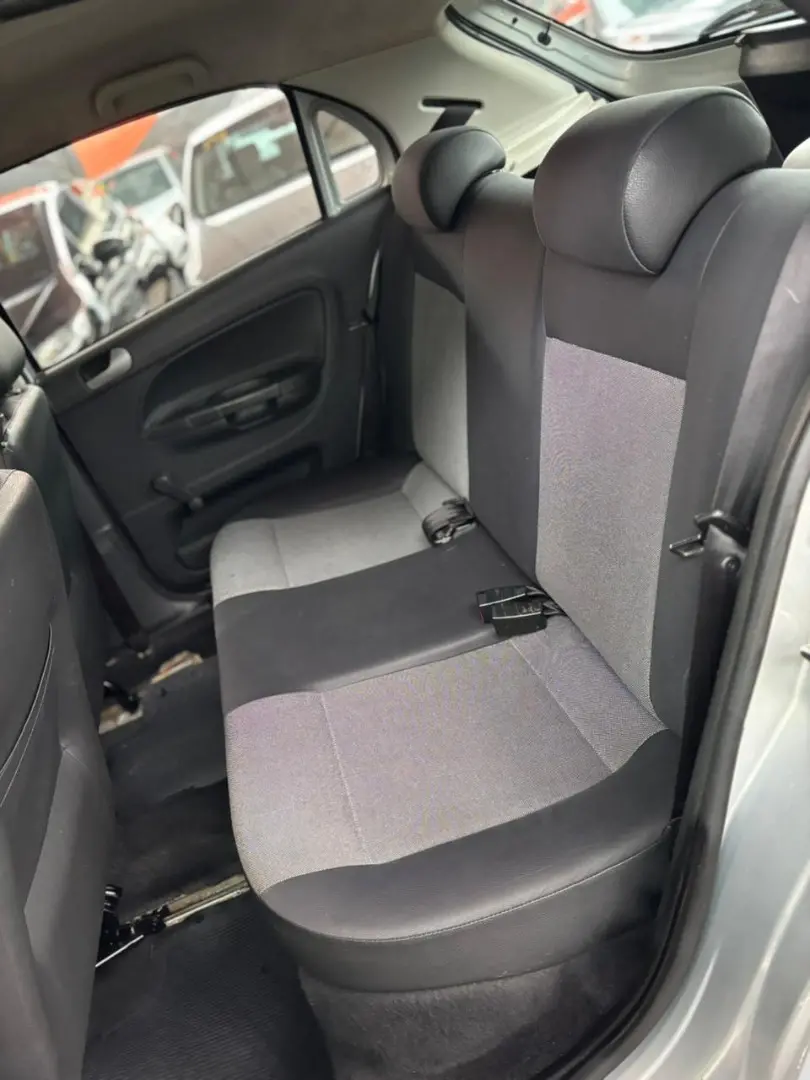 VOLKSWAGEN Gol - Foto