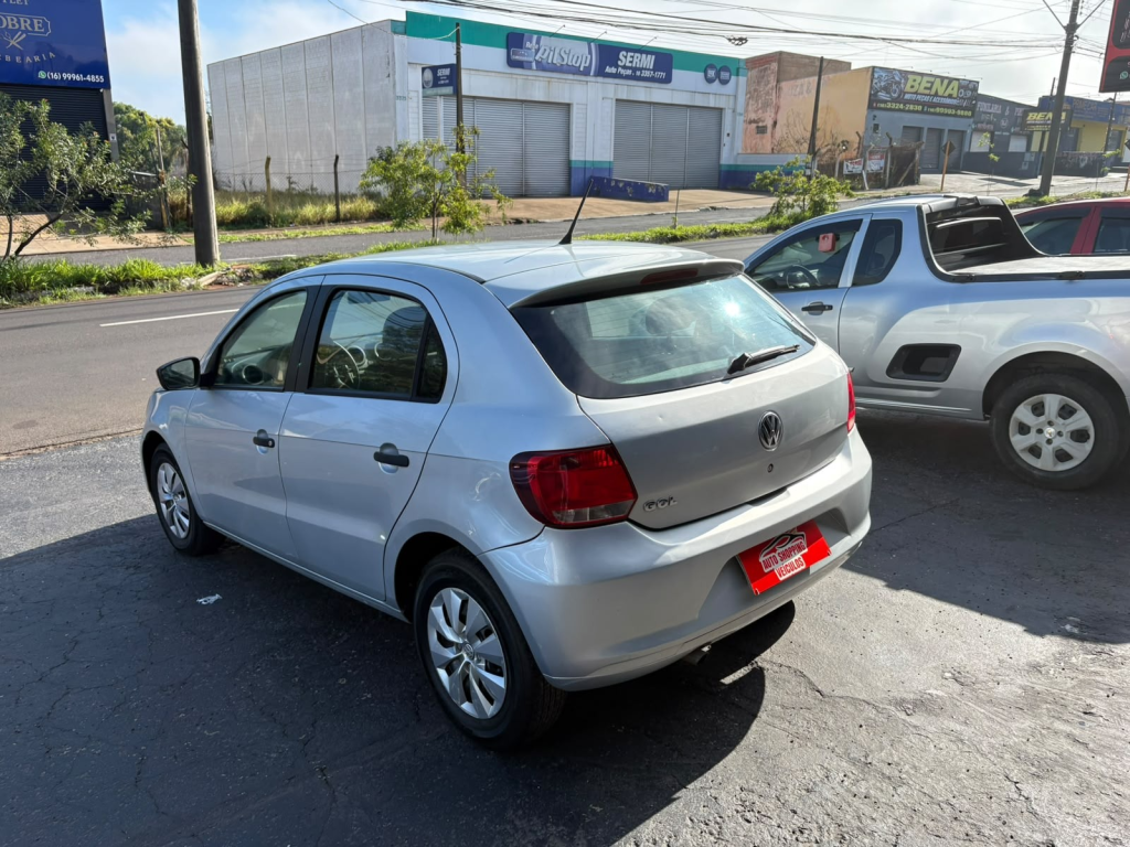 VOLKSWAGEN Gol - Foto