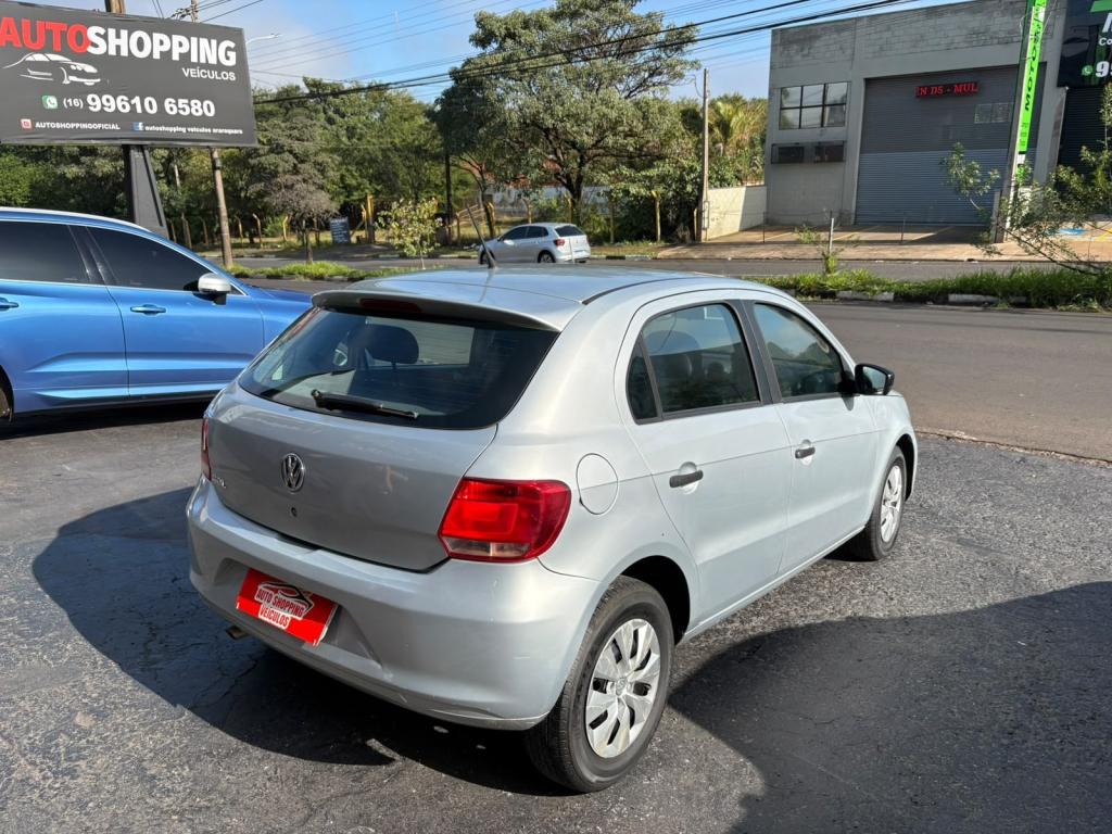 VOLKSWAGEN Gol - Foto