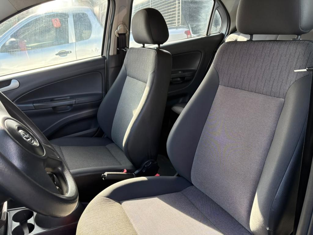 VOLKSWAGEN Gol - Foto