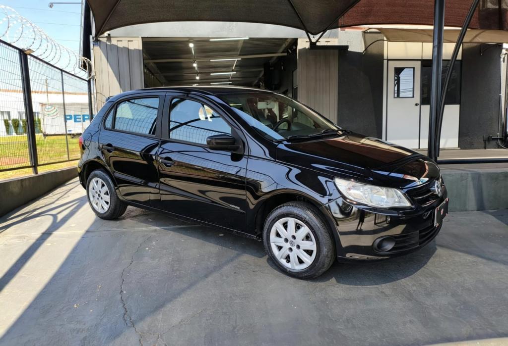 VOLKSWAGEN Gol