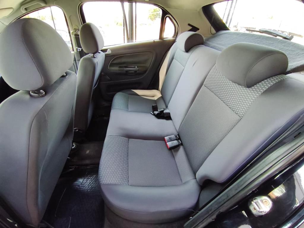 VOLKSWAGEN Gol - Foto