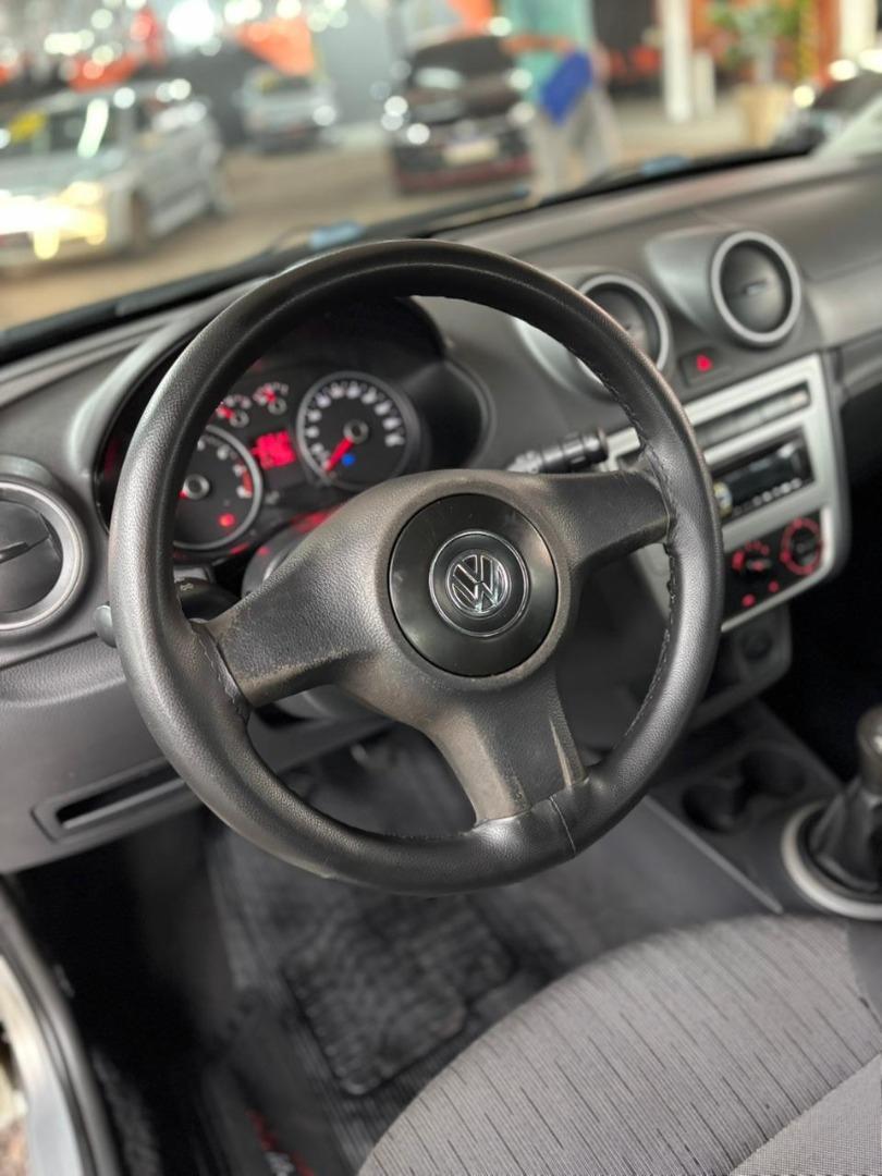 VOLKSWAGEN Gol - Foto