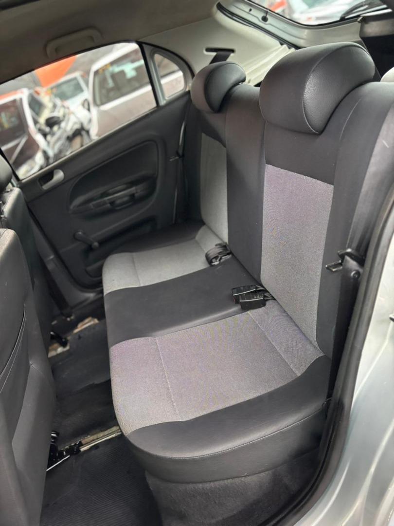 VOLKSWAGEN Gol - Foto