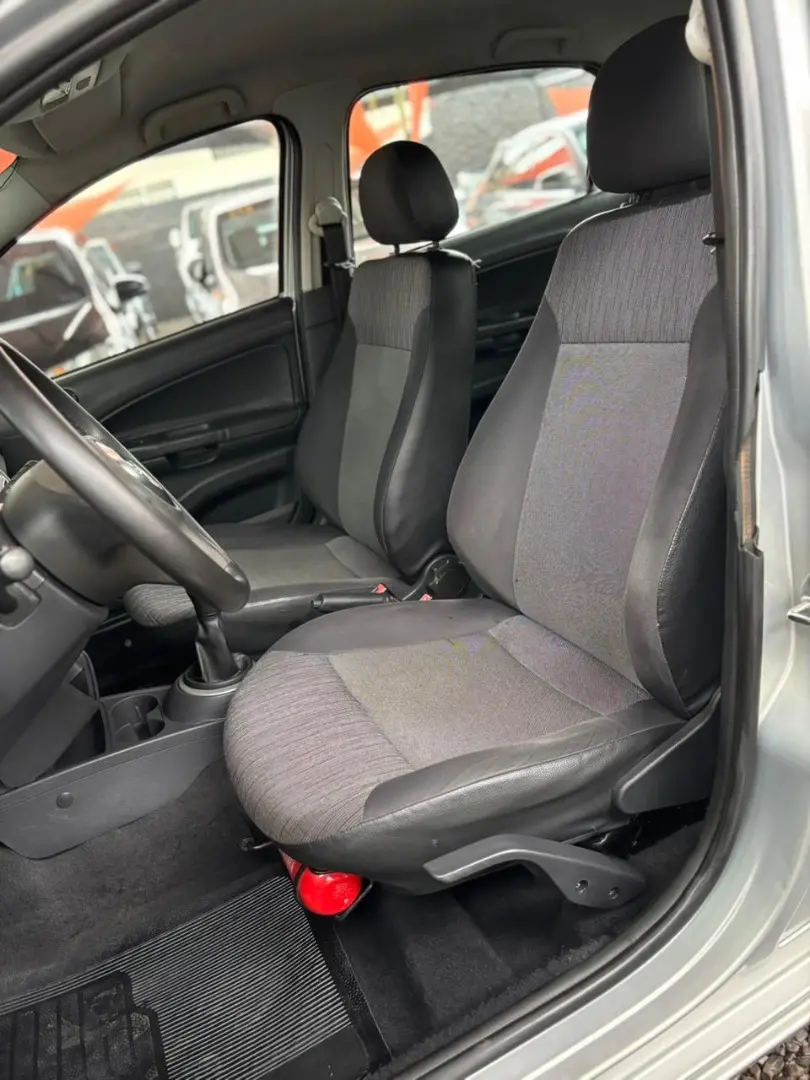 VOLKSWAGEN Gol - Foto
