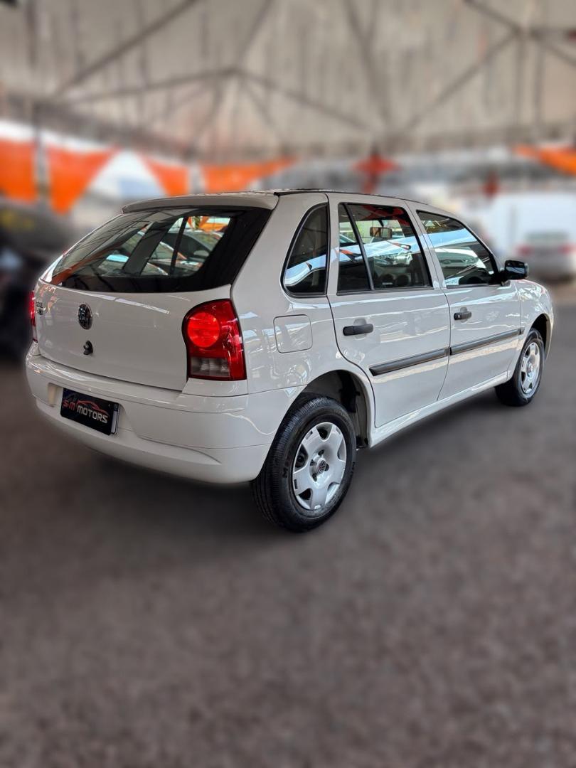 VOLKSWAGEN Gol - Foto