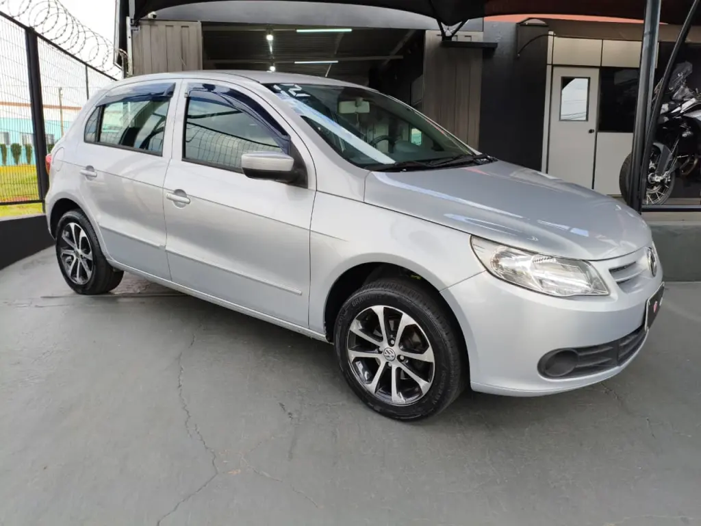 VOLKSWAGEN Gol