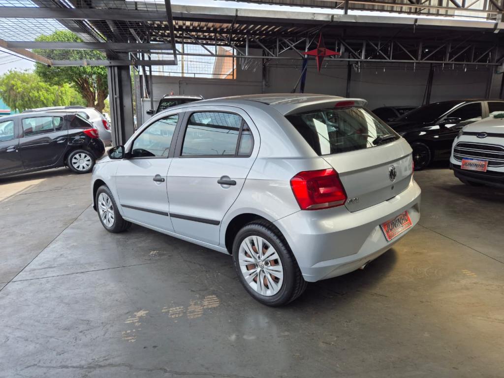 VOLKSWAGEN Gol - Foto