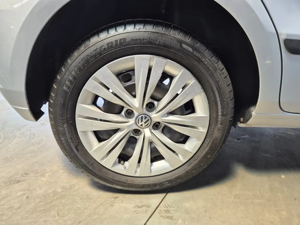 VOLKSWAGEN Gol - Foto