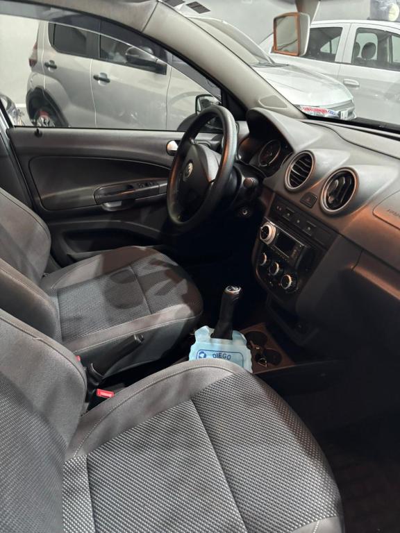 VOLKSWAGEN Gol - Foto